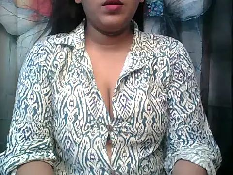 Snapshot of Sima_Roy95 chatting on 04.26.26 Sima Roy95 online show from 04.26.26