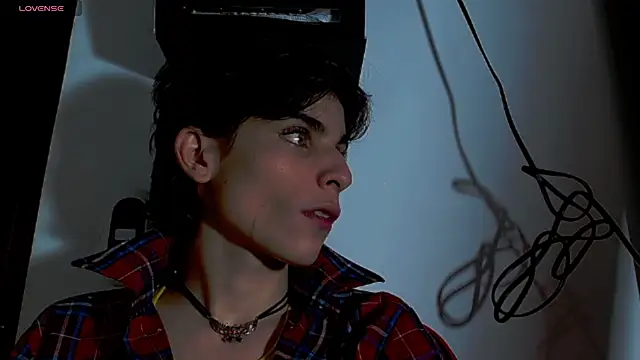 lilithot23 online show from 01.15.26