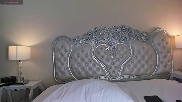 KatheOlson online show from 04.30.26