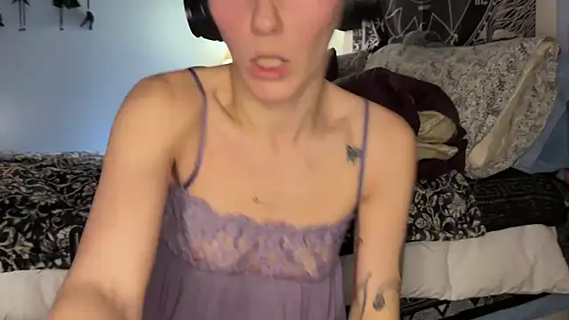 Snapshot of mysunidreamss chatting on 02.04.26 mysunidreamss online show from 02.04.26