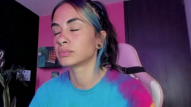 Snapshot of azula_lillet chatting on 02.03.26 azula lillet online show from 02.03.26