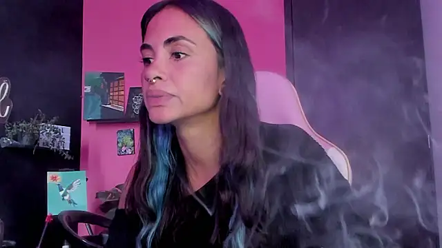 Snapshot of azula_lillet chatting on 03.03.26 azula lillet online show from 03.03.26