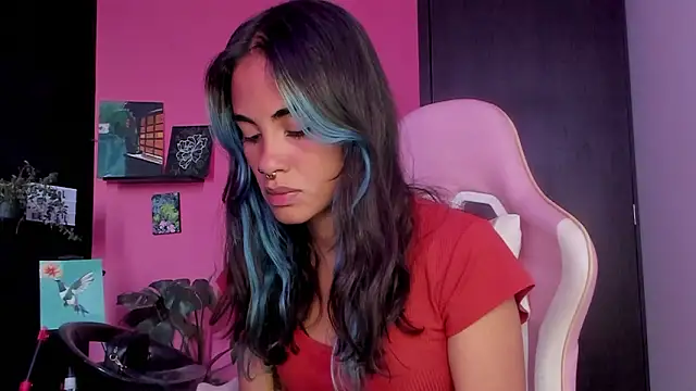 Snapshot of azula_lillet chatting on 03.04.26 azula lillet online show from 03.04.26