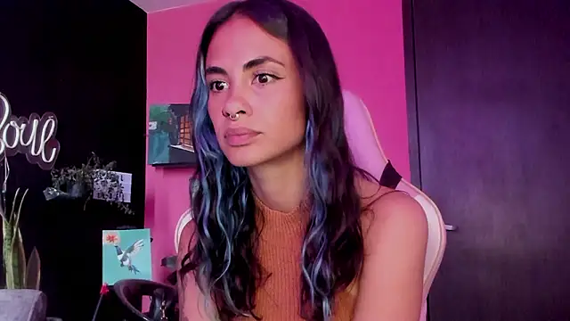 Snapshot of azula_lillet chatting on 03.05.26 azula lillet online show from 03.05.26