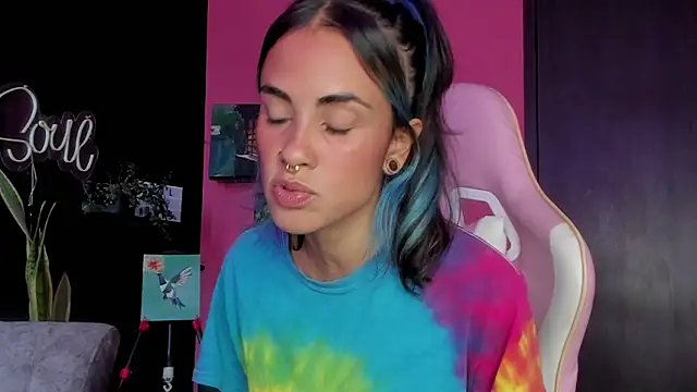 Snapshot of azula_lillet chatting on 03.10.26 azula lillet online show from 03.10.26