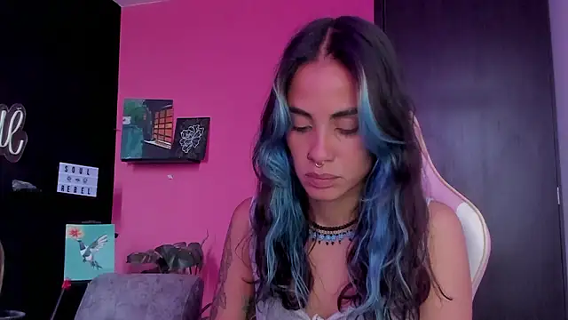 Snapshot of azula_lillet chatting on 03.12.26 azula lillet online show from 03.12.26