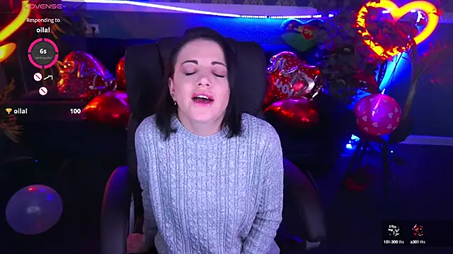 Dafni Monn online show from 02.10.25