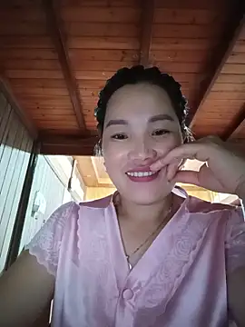 Snapshot of yu--yo chatting on 05.30.26 yu--yo online show from 05.30.26