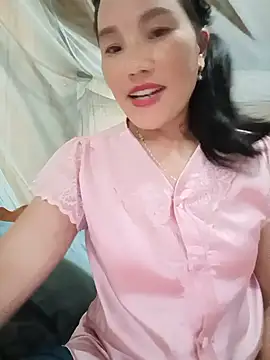 Snapshot of yu--yo chatting on 06.29.26 yu--yo online show from 06.29.26