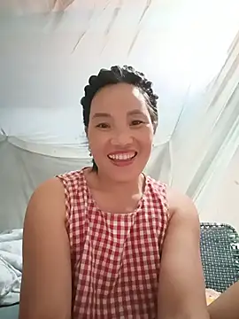 Snapshot of yu--yo chatting on 07.25.26 yu--yo online show from 07.25.26