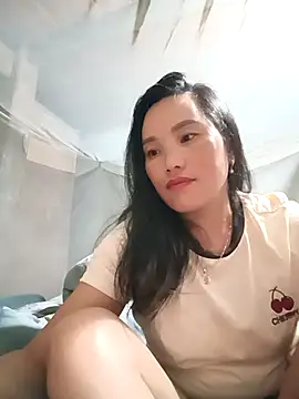 Snapshot of yu--yo chatting on 07.27.26 yu--yo online show from 07.27.26