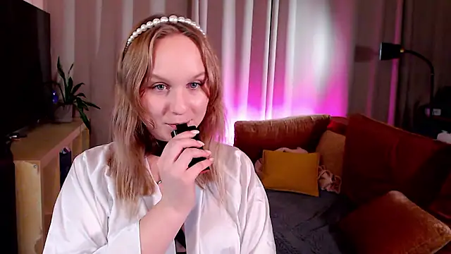 amelia blondie online show from 03.03.26