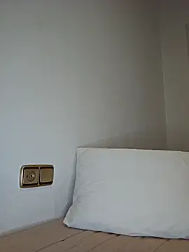 Angelmoon04 online show from 04.26.26