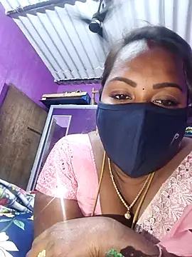 Snapshot of Tamil_Hot_Priya chatting on 01.13.26 Tamil Hot Priya online show from 01.13.26