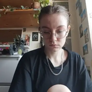 Shy Bamby online show from 03.17.26