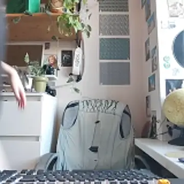 Shy Bamby online show from 05.07.26