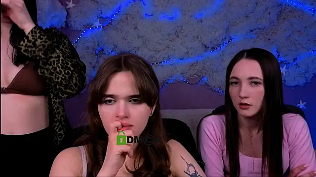 monica xcx online show from 05.06.26