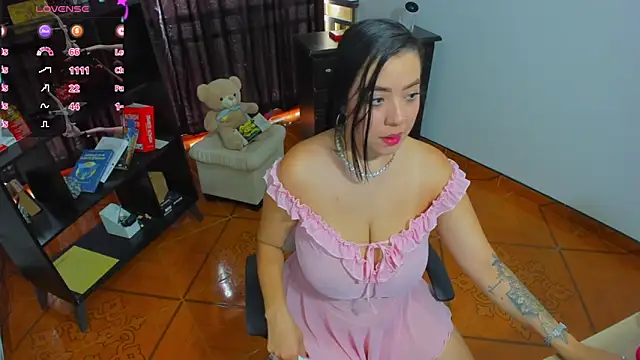 Snapshot of SophiiaRios_ chatting on 04.04.26 SophiiaRios online show from 04.04.26