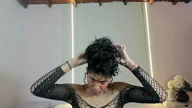 LyraFrost5 online show from 03.18.26