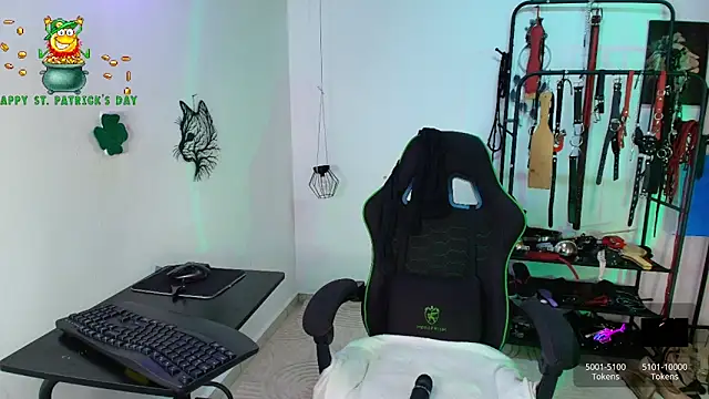 ariannaconnor  online show from 03.17.26