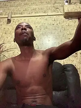 Snapshot of blackmannfly chatting on 04.03.26 blackmannfly online show from 04.03.26