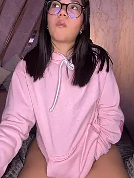 Snapshot of _Queen_love2 chatting on 01.12.26 Queen love2 online show from 01.12.26