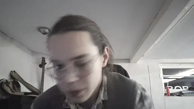 Snapshot of YessuRisk chatting on 01.11.26 YessuRisk online show from 01.11.26