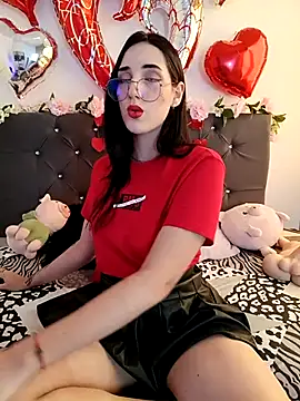 Snapshot of RoseNyx chatting on 02.14.26 RoseNyx online show from 02.14.26