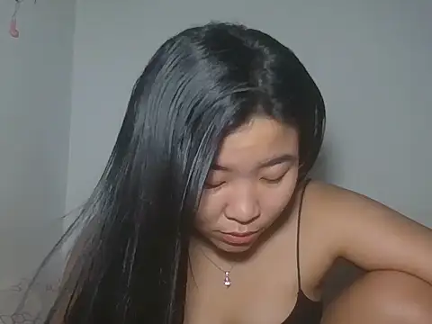 Snapshot of Zyeiii chatting on 02.16.26 Zyeiii online show from 02.16.26