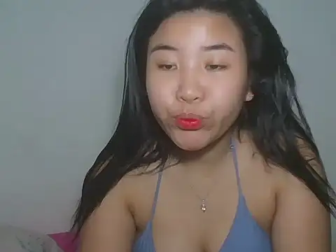 Snapshot of Zyeiii chatting on 02.25.26 Zyeiii online show from 02.25.26