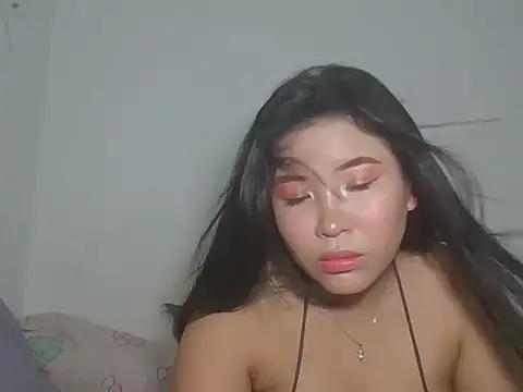 Snapshot of Zyeiii chatting on 02.28.26 Zyeiii online show from 02.28.26