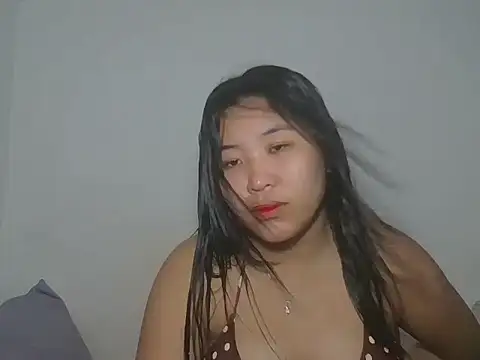 Snapshot of Zyeiii chatting on 03.04.26 Zyeiii online show from 03.04.26