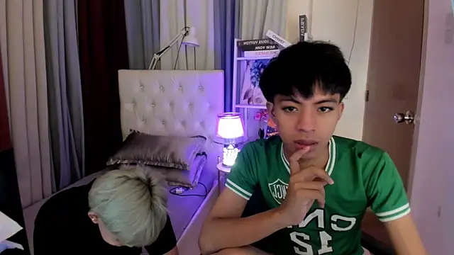 davincihugecock online show from 04.21.26