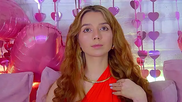 Snapshot of VanessaVienne chatting on 02.13.26 VanessaVienne online show from 02.13.26