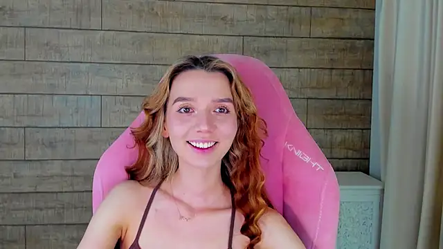 Snapshot of VanessaVienne chatting on 02.28.26 VanessaVienne online show from 02.28.26