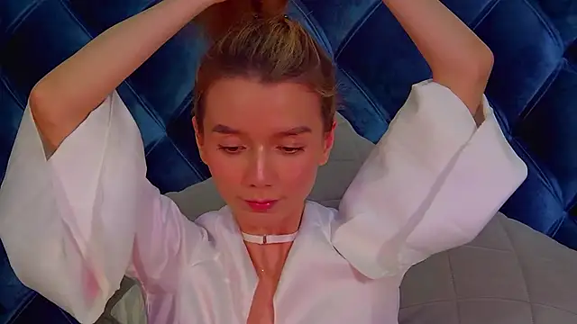 Snapshot of VanessaVienne chatting on 03.08.26 VanessaVienne online show from 03.08.26