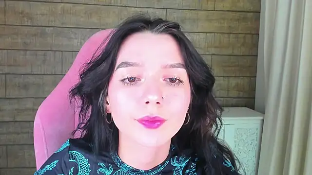 Snapshot of VanessaVienne chatting on 03.09.26 VanessaVienne online show from 03.09.26