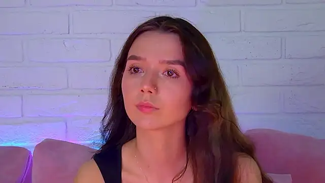 Snapshot of VanessaVienne chatting on 03.13.26 VanessaVienne online show from 03.13.26