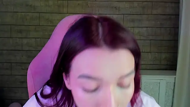 Snapshot of VanessaVienne chatting on 05.16.26 VanessaVienne online show from 05.16.26