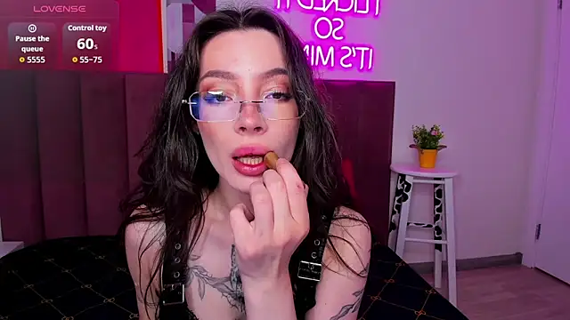 IvyDainty online show from 06.21.26