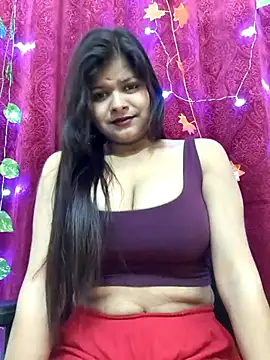 Attractive Queen  online show from 02.25.26
