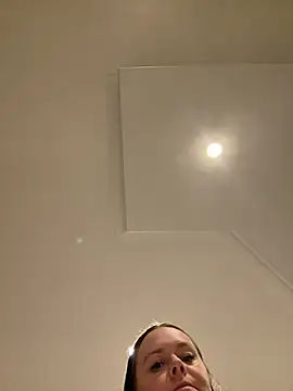 carinabro10 online show from 02.25.26