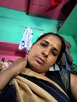 Snapshot of Reena_lodha chatting on 05.11.26 Reena lodha online show from 05.11.26