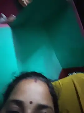 Snapshot of Reena_lodha chatting on 05.20.26 Reena lodha online show from 05.20.26