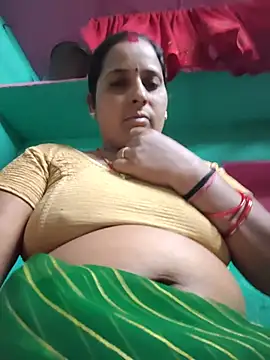 Snapshot of Reena_lodha chatting on 05.23.26 Reena lodha online show from 05.23.26