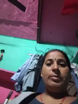 Snapshot of Reena_lodha chatting on 05.26.26 Reena lodha online show from 05.26.26