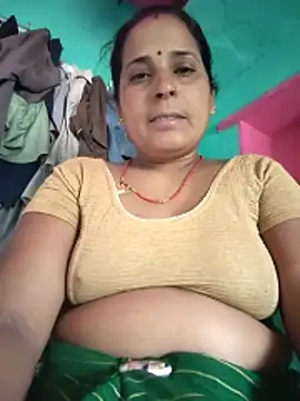 Snapshot of Reena_lodha chatting on 05.27.26 Reena lodha online show from 05.27.26