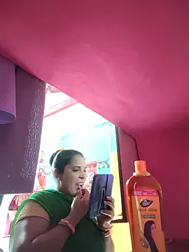 Snapshot of Reena_lodha chatting on 06.01.26 Reena lodha online show from 06.01.26