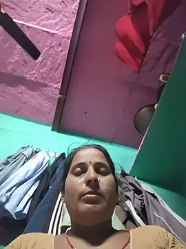 Snapshot of Reena_lodha chatting on 06.01.26 Reena lodha online show from 06.01.26
