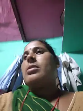 Snapshot of Reena_lodha chatting on 06.03.26 Reena lodha online show from 06.03.26
